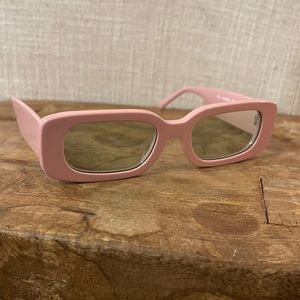 Bonnie Clyde Show and Tell Pink Sunglasses